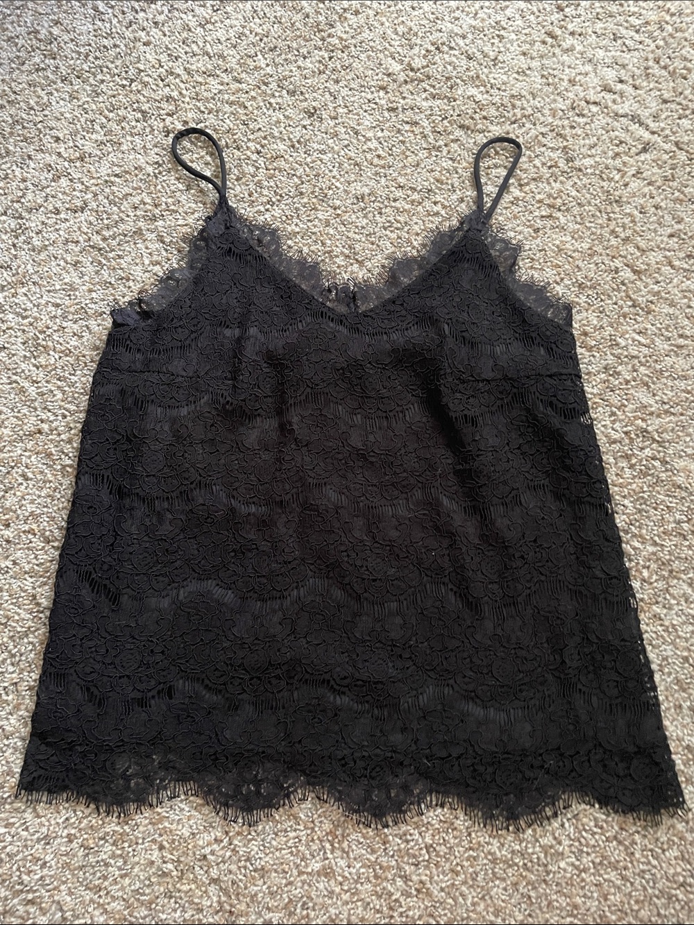 Monteau Los Angeles Women's Black Lace Camisole with Scalloped Trim size S